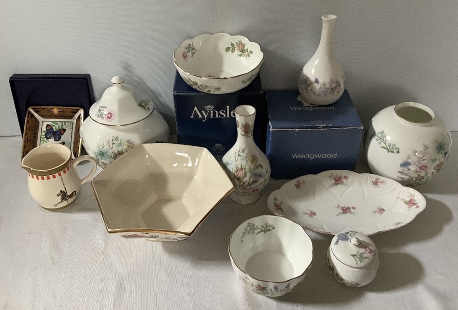 Modern good quality ceramics to include Aynsley Wild Tudor bowl x 2, lidded pot x 2, 2 vases,