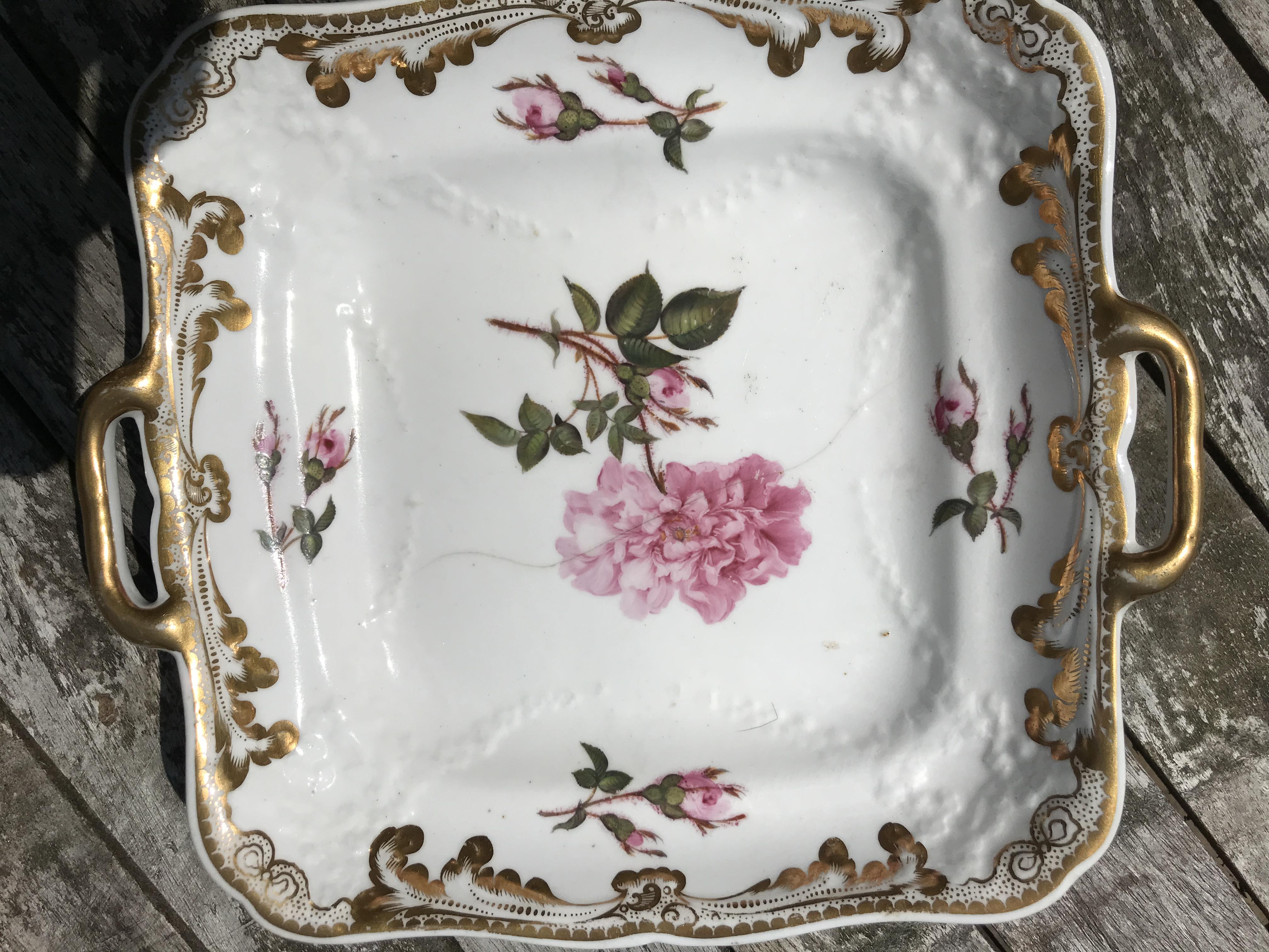 Early 19thC English porcelain dessert service, 16 pieces, 3 in good condition, 2 stained, the rest - Image 7 of 10