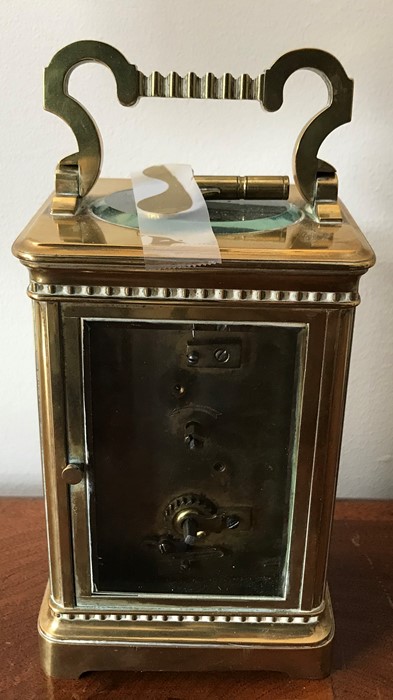 A good quality brass cased carriage clock with gorge movement. 14 h x 10cms w. Condition - Image 4 of 4