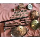 A quantity of vintage brass & copper including warming pans, horse brasses, candlesticks etc.