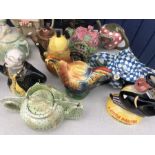 Sixteen various vintage teapots to include Beswick double diamond a/f, Rooster, chip, Mr Pickwick