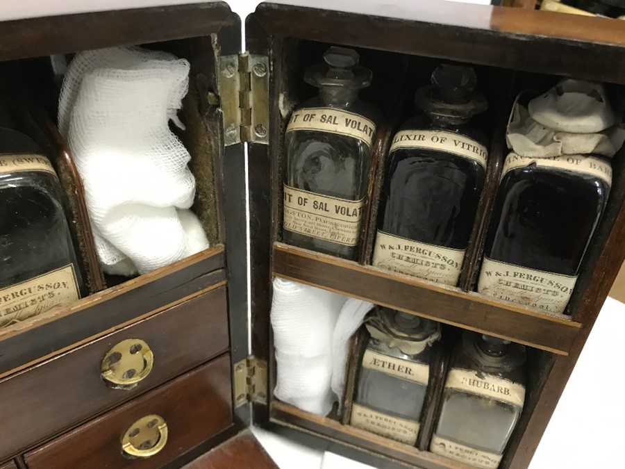 A fine quality mahogany travelling/campaign apothecary chest. Circa 1800 with bottles, pestle and - Image 9 of 9