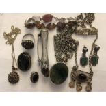 Good quality vintage jewellery to include silver chain with silver mounted tigers eye and agate,