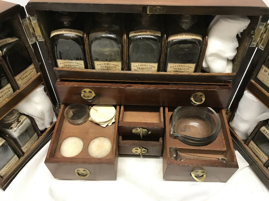 A fine quality mahogany travelling/campaign apothecary chest. Circa 1800 with bottles, pestle and - Image 6 of 9