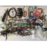 A quantity of good quality vintage costume jewellery.