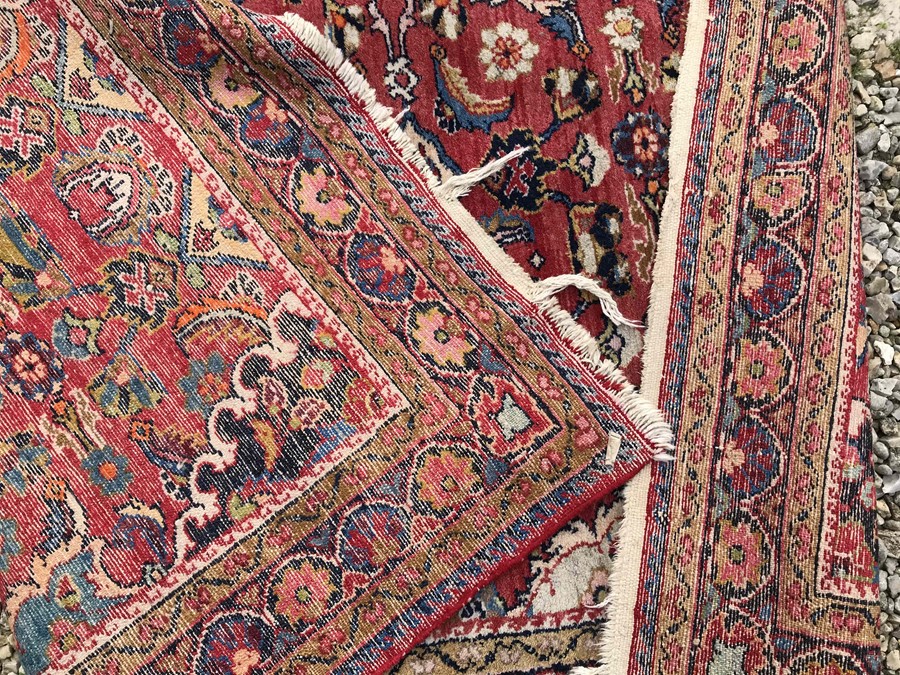 Red patterned Persian rug. 156 x 101cms. Condition ReportThread bare tassels. - Image 2 of 2