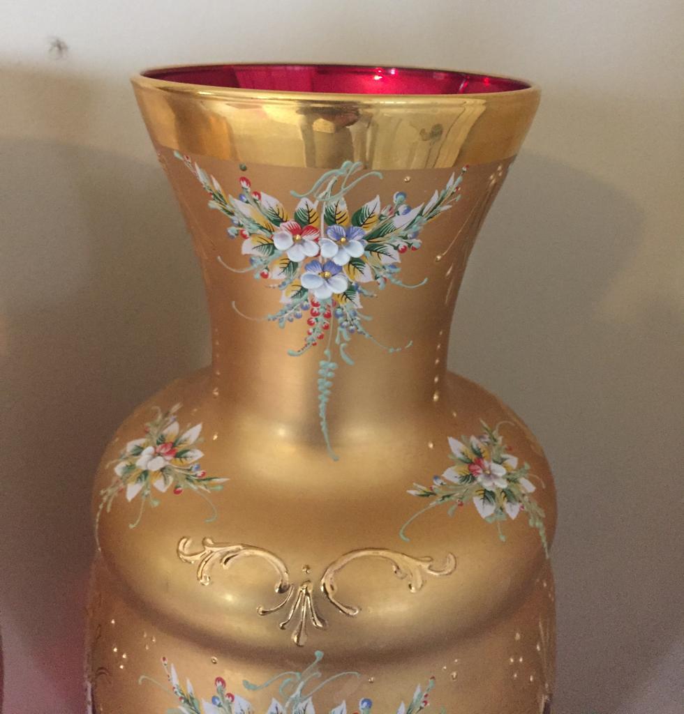 A PAIR OF VINTAGE ‘MURANO’ RUBY & GILT VASES, decorated with hand painted floral design, 16” tall - Image 2 of 4