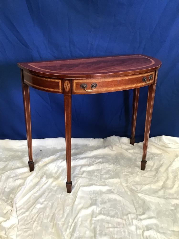 A VERY FINE PAIR OF MAHOGANY INLAID SIDE TABLES, with a single central frieze drawer, raised on - Image 3 of 3