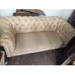 A LATE 19TH CENTURY MAHOGANY BUTTON BACKED 3 SEATER COUCH, 6ft (w) x 29" (d) x 29" (h) approx