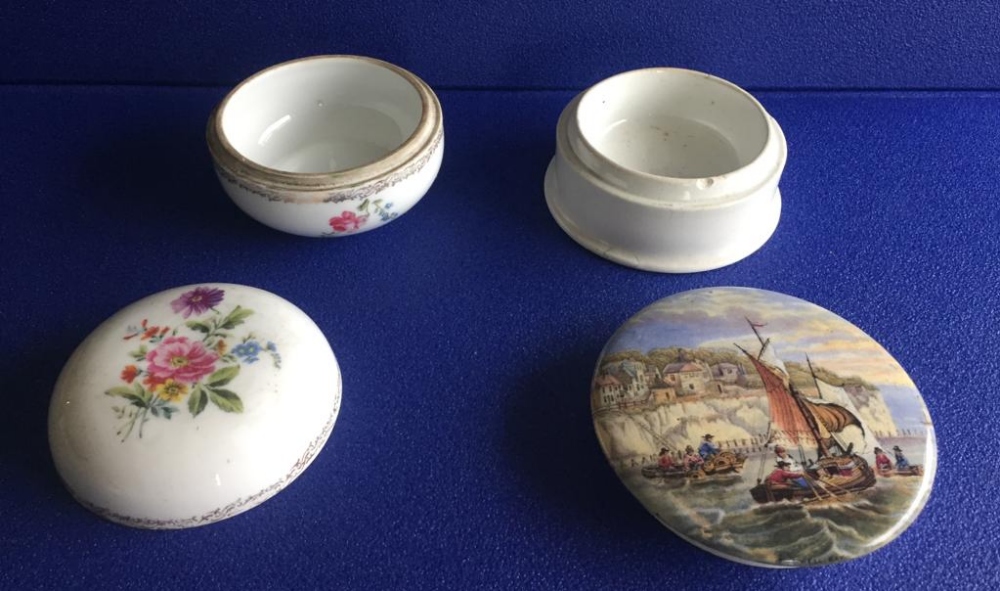 TWO PORCELAIN DRESSING TABLE BOXES, decorated with scenes, 19th century, some minor chips - Image 2 of 2