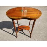 AN EDWARDIAN MAHOGANY & SATINWOOD KIDNEY SHAPED OCCASIONAL TABLE, decorated with painted floral