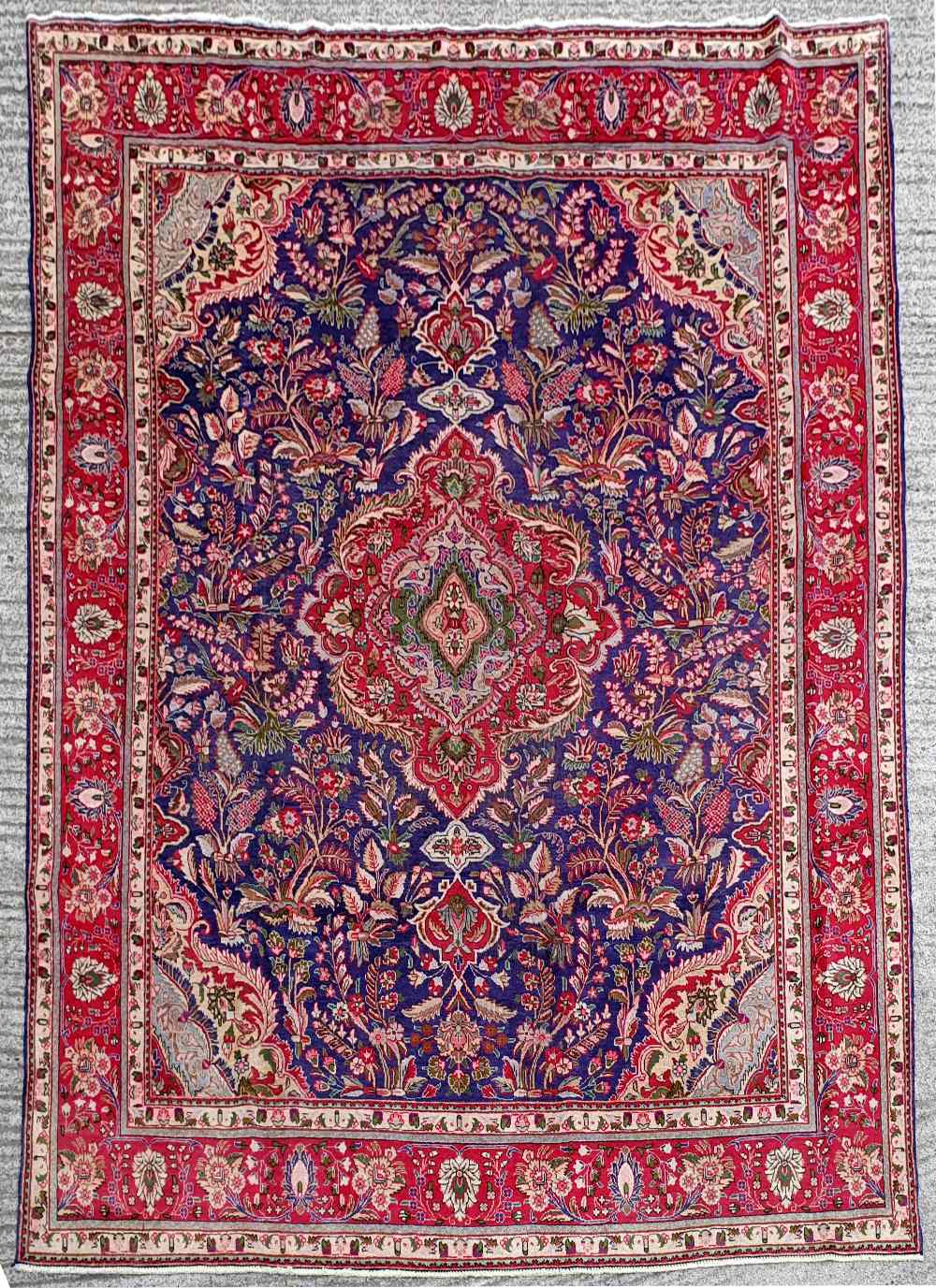 A VERY FINE VINTAGE HAND KNOTTED "TABRIZ" PERSIAN RUG, beautiful colour with floral and foliage