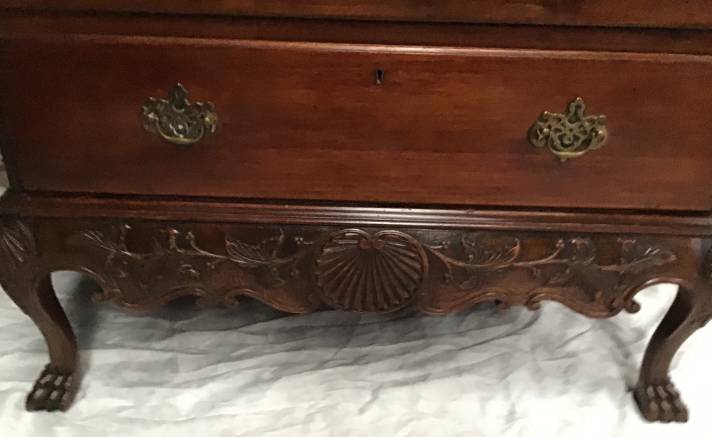 A VERY FINE IRISH STYLE REGENCY TALL BOY CHEST, with blind fret work decoration to the top, and 7 - Image 2 of 2