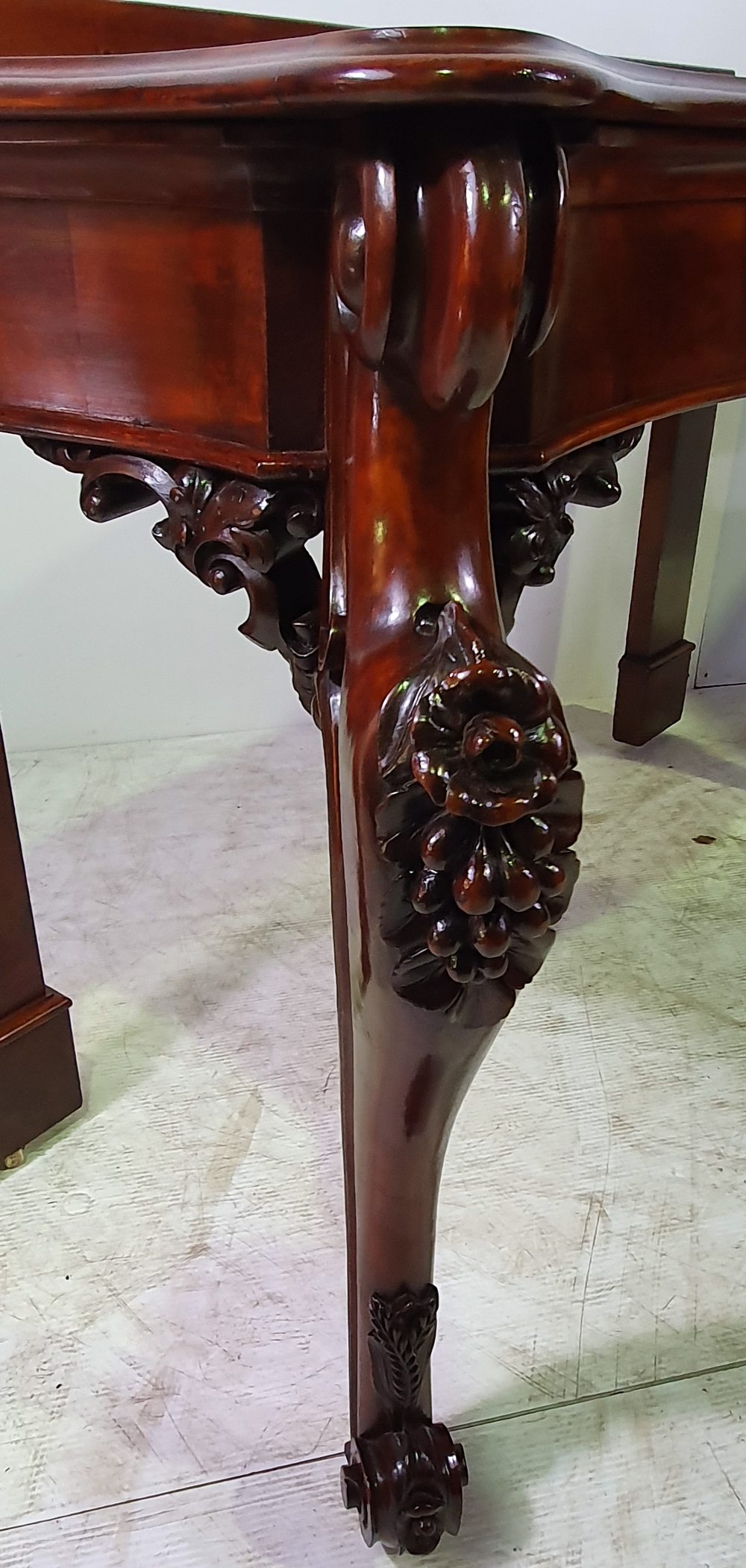 A VERY FINE 19TH CENTURY QUALITY WALNUT CONSOLE / HALL TABLE, fully restored, raised on heavily - Image 3 of 3