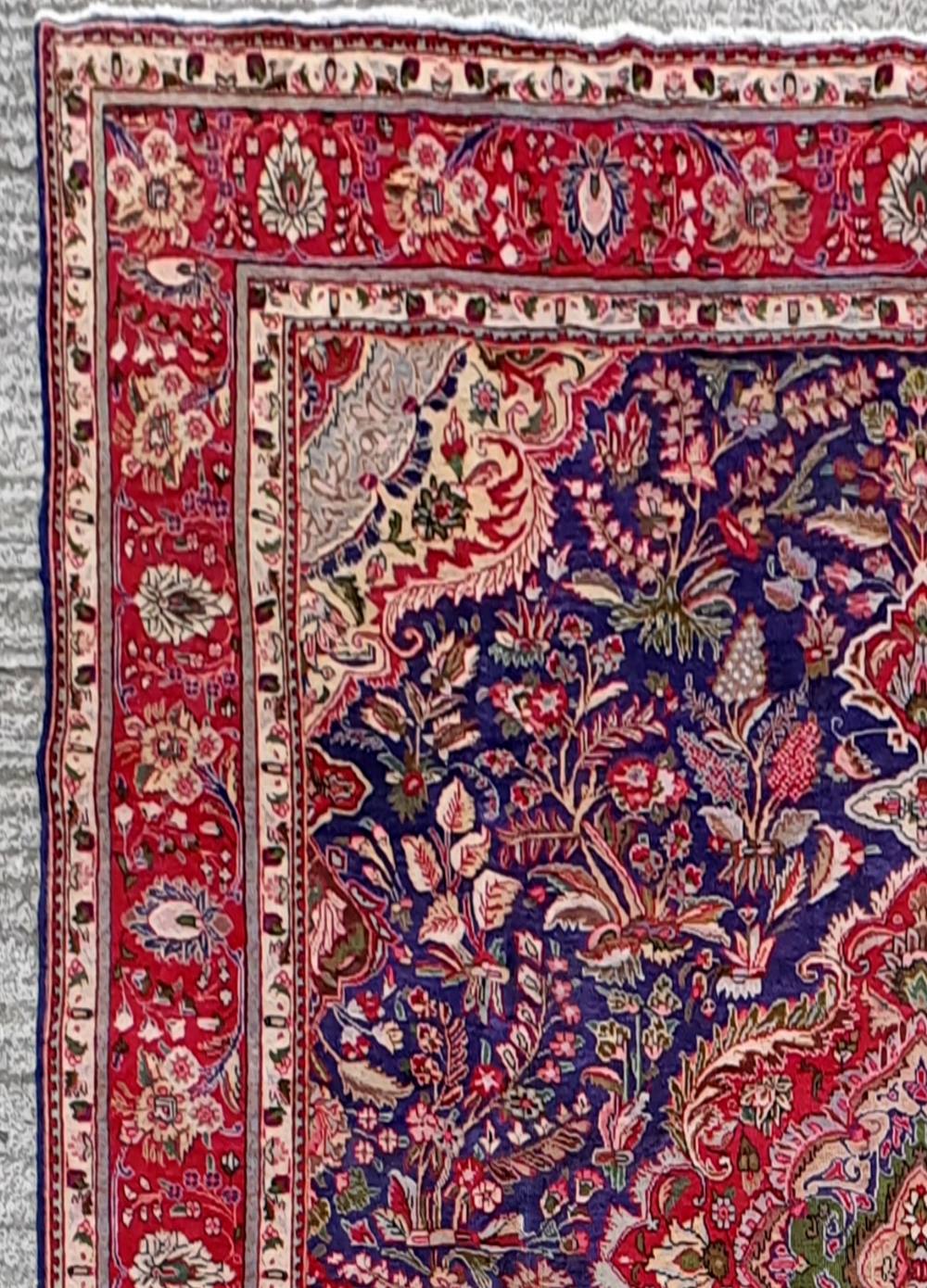 A VERY FINE VINTAGE HAND KNOTTED "TABRIZ" PERSIAN RUG, beautiful colour with floral and foliage - Image 2 of 2