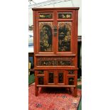 A VERY FINE ‘CHINOISERIE’ CHEST ON CHEST, two cabinet doors, over 2 drawers over lower base with 2