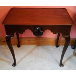 AN 18TH CENTURY IRISH GEORGE III SILVER TABLE, with rectangular dished top, over a double sided