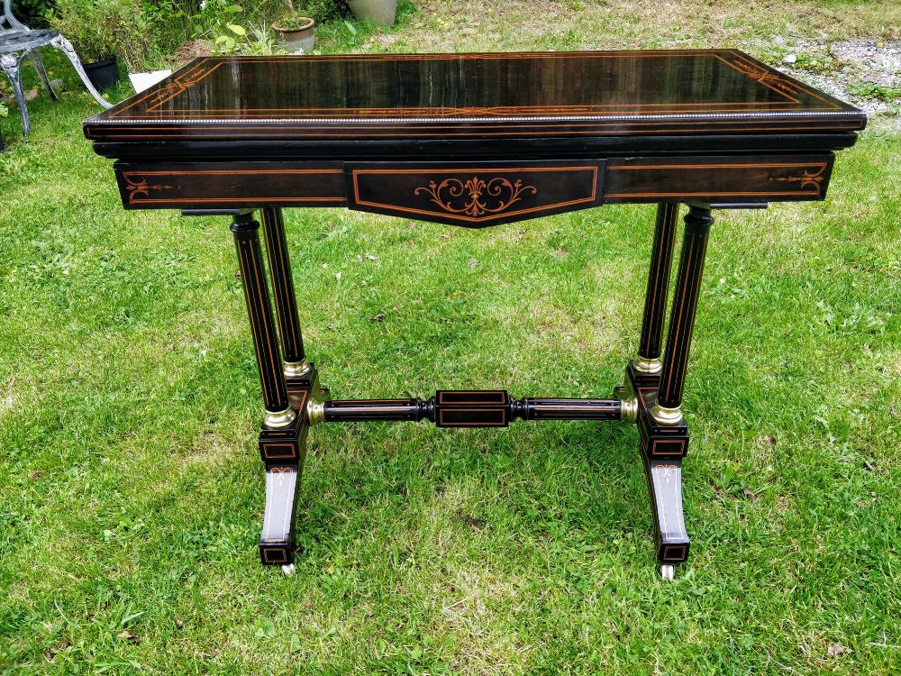 A VERY FINE VICTORIAN ‘AESTHETIC MOVEMENT’ EBONY CARD TABLE, circa 1880, with satinwood inlay - Image 8 of 8