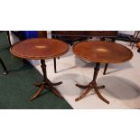 A VERY FINE PAIR OF SATINWOOD INLAID SIDE / LAMP TABLES, each oval in shape, with raised scalloped