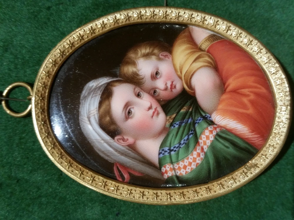 A 19TH CENTURY MINIATURE PORCELAIN PANEL, After Raphael, Madonna della Sedia, framed in a decorative - Image 2 of 5