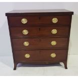 A GOOD QUALITY 19TH CENTURY MAHOGANY CHEST OF DRAWERS, four graduated drawers each with brass