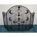 A LARGE SIZED METAL 3 PANEL FIRESCREEN, with narrow mesh, 79cm (H) x 107cm (W) x 23cm (D) approx.