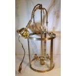 A GOOD QUALITY 20TH CENTURY FULLY RESTORED BRASS HANGING LANTERN, 44.4cm (H) x 21cm (W) x 21cm (D)