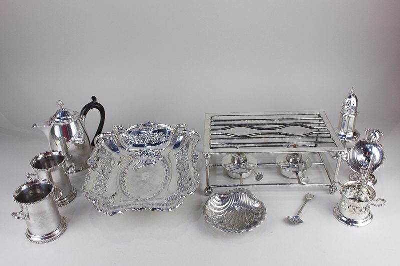 A Mappin & Webb silver plated trivet with two burners, together with various other silver plated