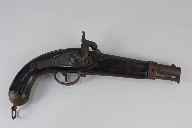 A 19th century percussion cap pistol, with engraved stock plate and ram rod (a/f), 36cm