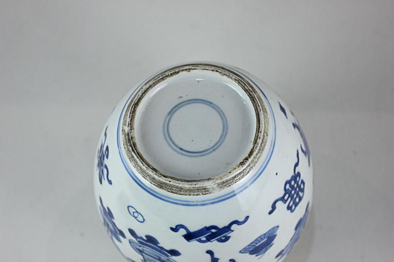 A Chinese blue and white ginger jar and wooden cover, depicting urns and vases, 17cm high - Image 2 of 2
