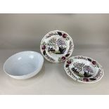 A pair of late 18th / early 19th century Derby porcelain soup bowls, decorated with a landscape
