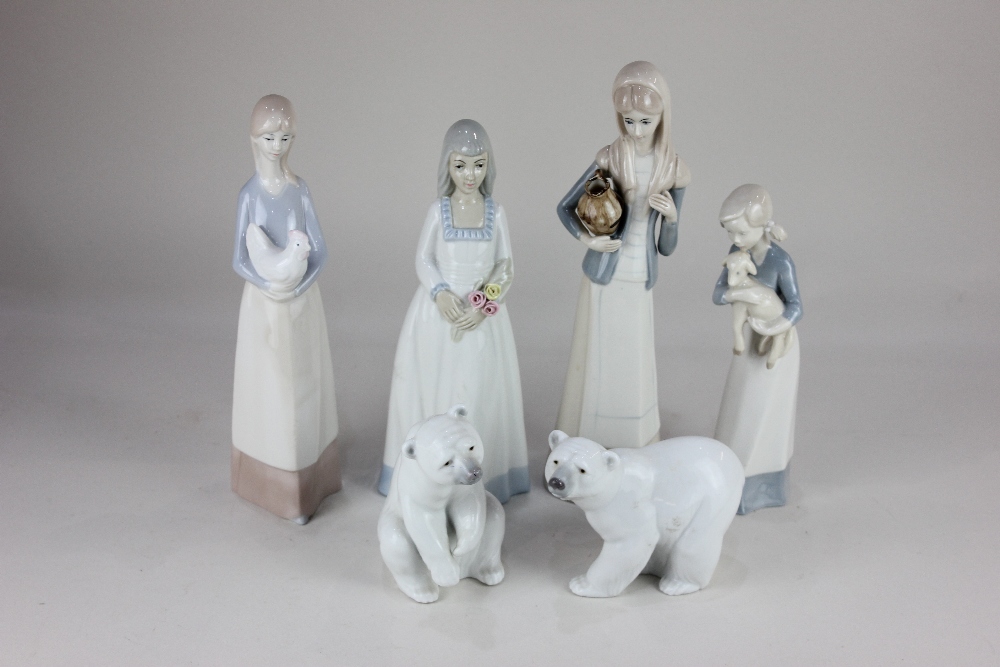 A pair of Lladro porcelain models of polar bears, 12cm high, and a Grafenthal porcelain figure of