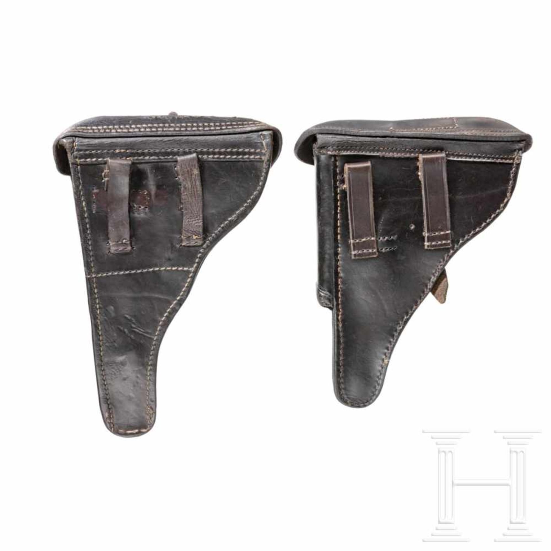 Two holsters for the Luger pistol, Imperial GermanyDerbes, schwarzes Rindsleder, - Bild 2 aus 3