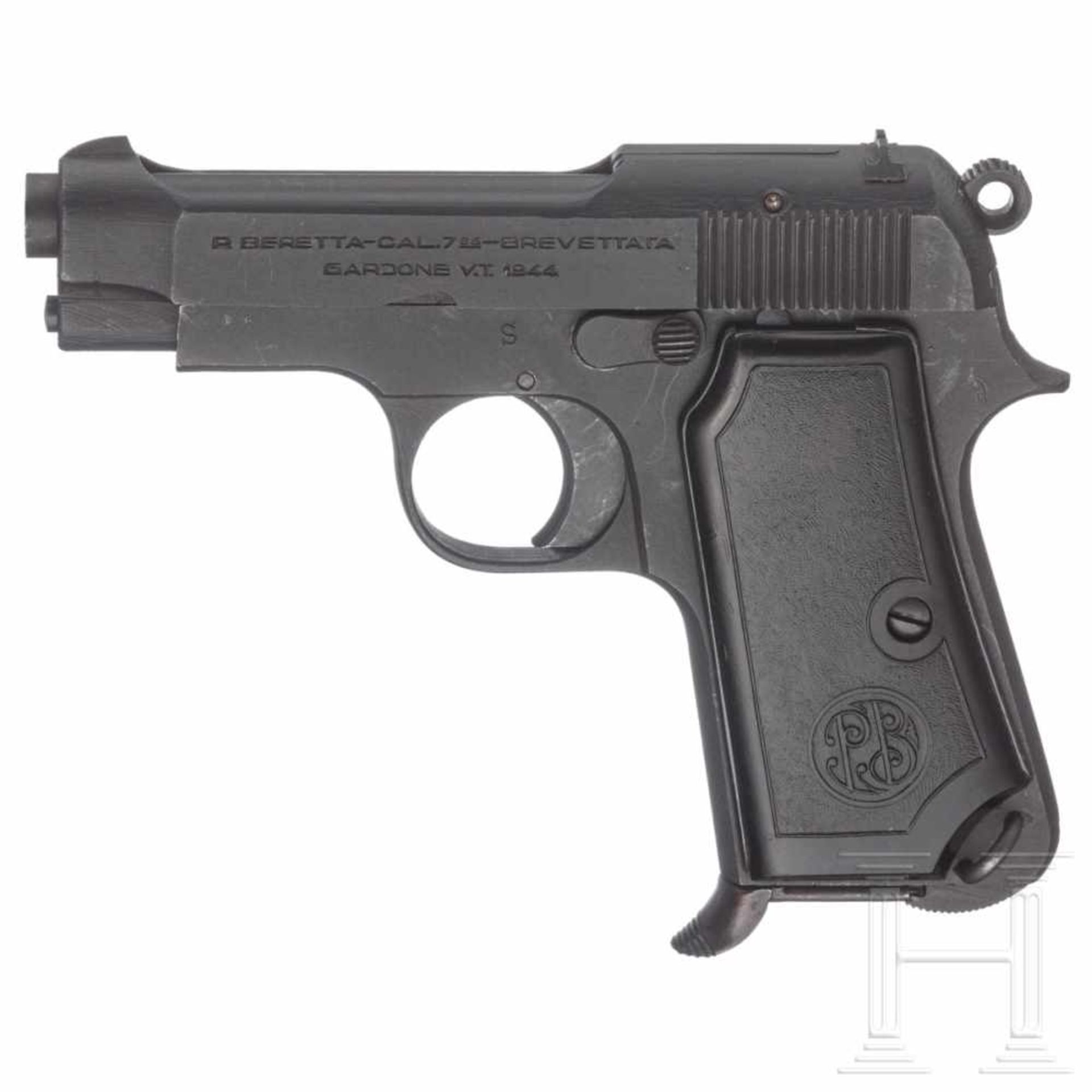 Beretta Mod. 35, mit TascheKal. 7,65 mm Brown., Nr. 560300, Nummerngleich. Blanker Lauf.