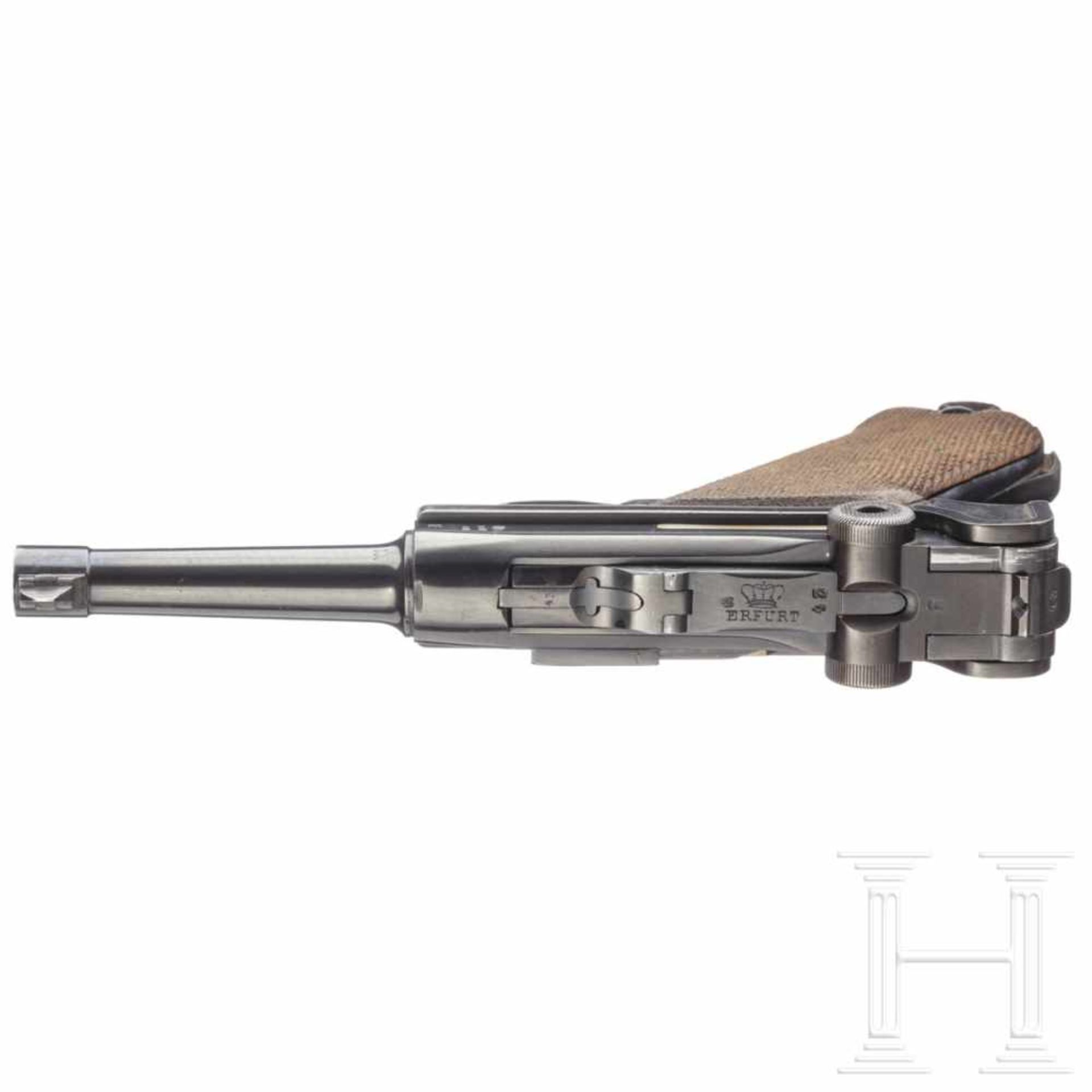 Pistole 08, ErfurtKal. 9mm Luger, Nr. 9943, Nummerngleich, inkl. Schlagbolzen und Griffschalen. - Bild 3 aus 5