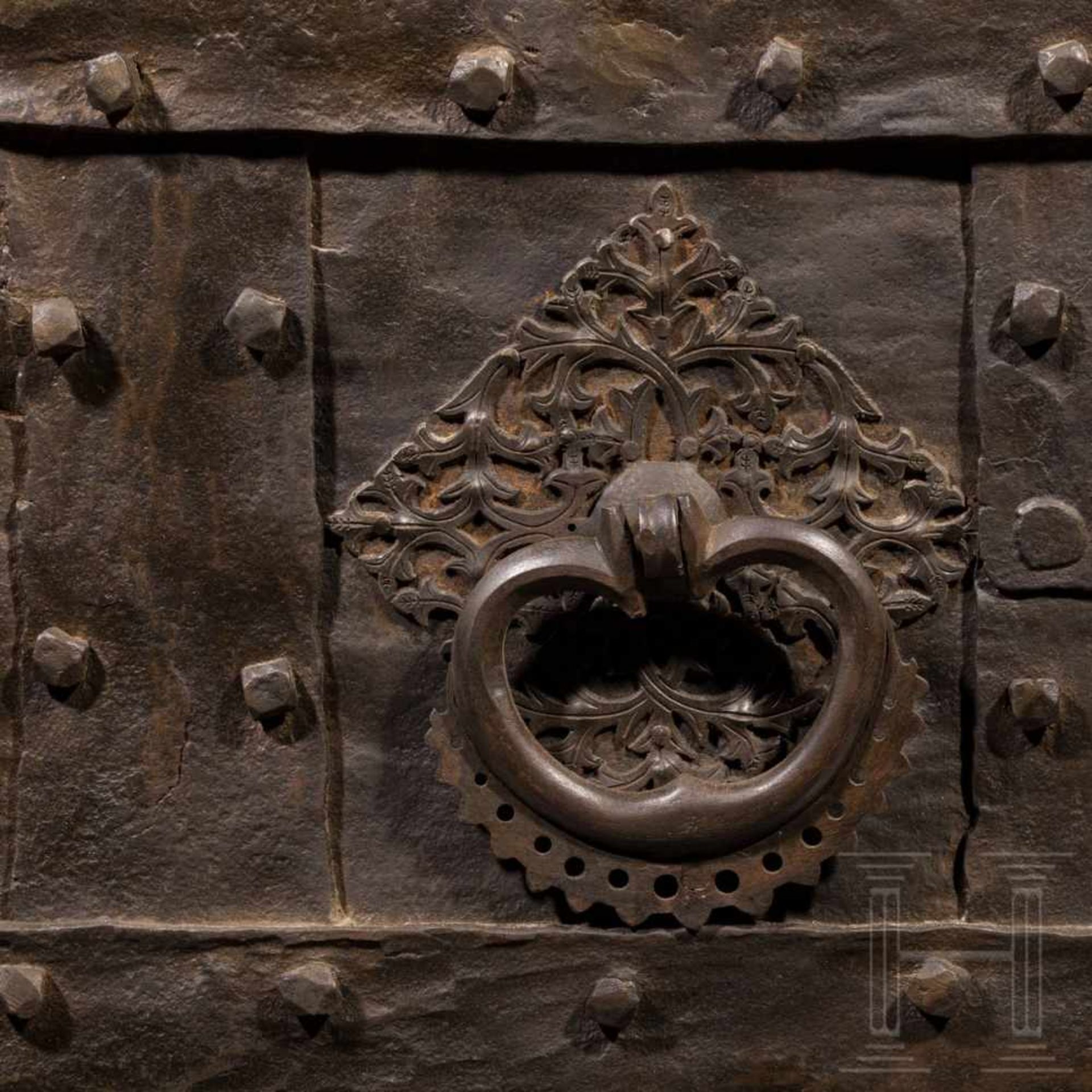 A late Gothic iron door, Rhineland, circa 1500The rectangular door made in frame construction, - Bild 6 aus 8