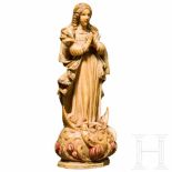 A finely carved Italian ivory crescent madonna, 18th centuryVollplastisch geschnitzte Madonna aus