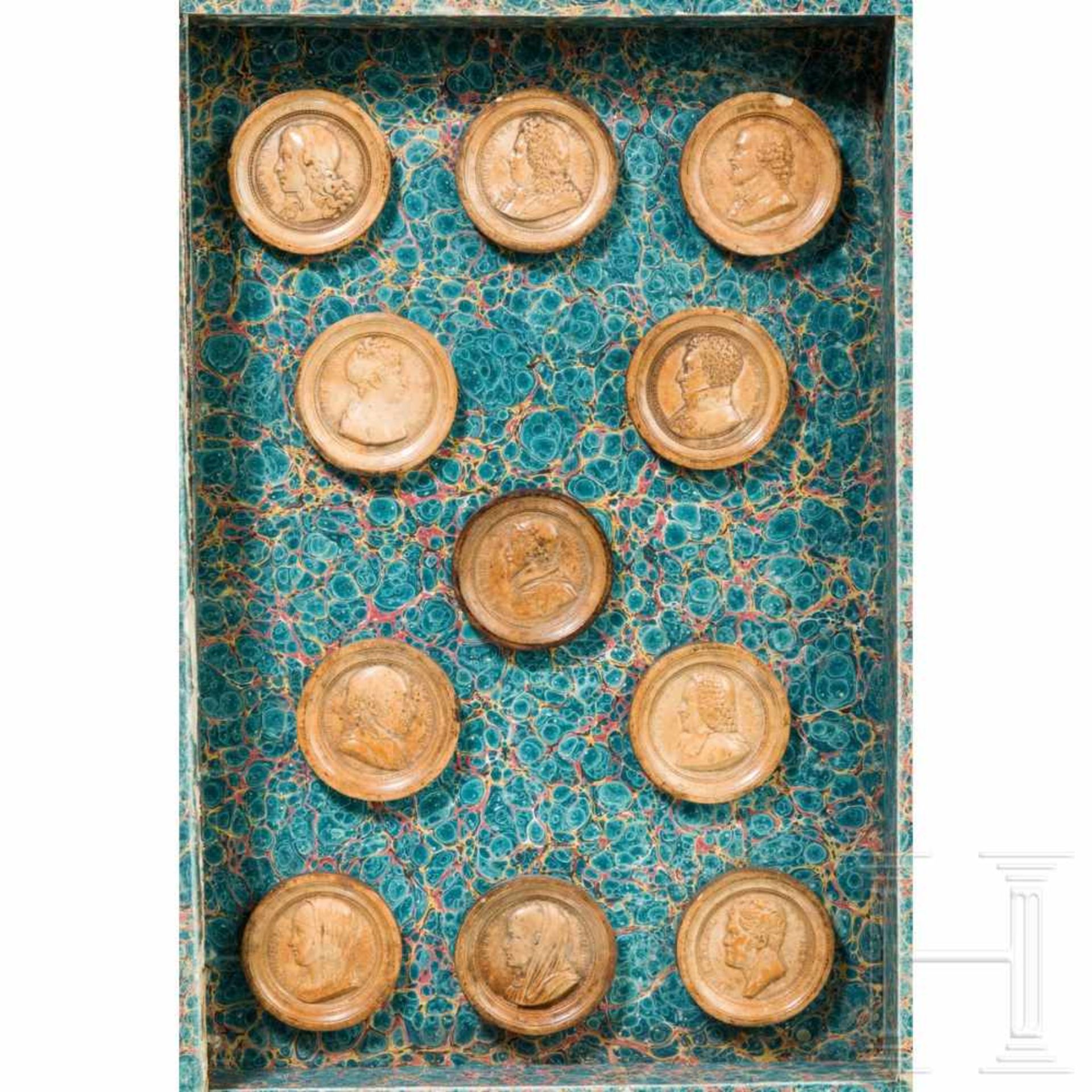 A probably Italian collection of 35 medallions in four cassettes in book form, 19th centuryLeather - Bild 4 aus 5