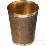A "Herrengrund" snake skin cup, circa 1700Konischer Becher aus Kupfer mit inseitiger