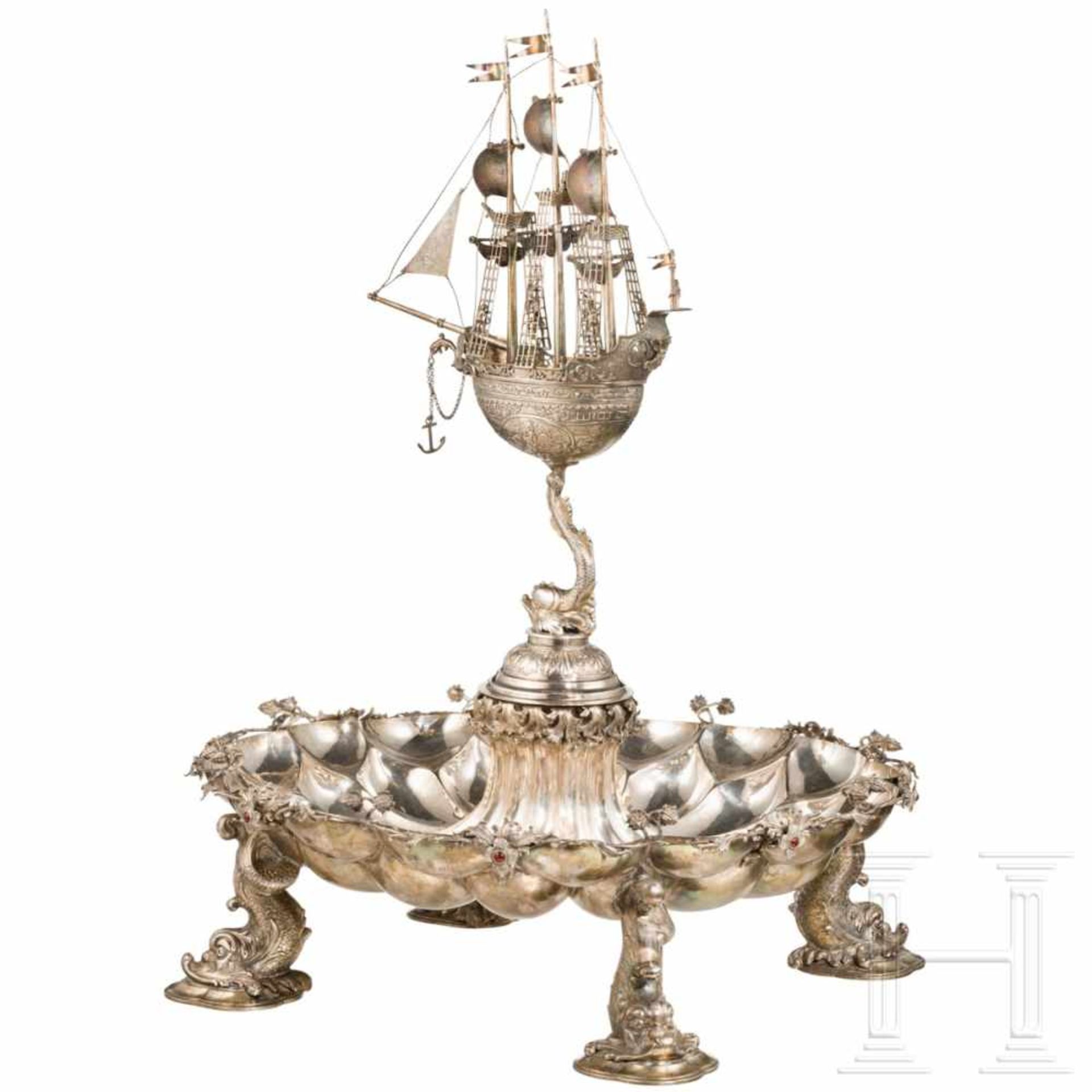 An imposing German table centrepiece with almandine cabochons, circa 1900Silver, the mark of - Bild 6 aus 12