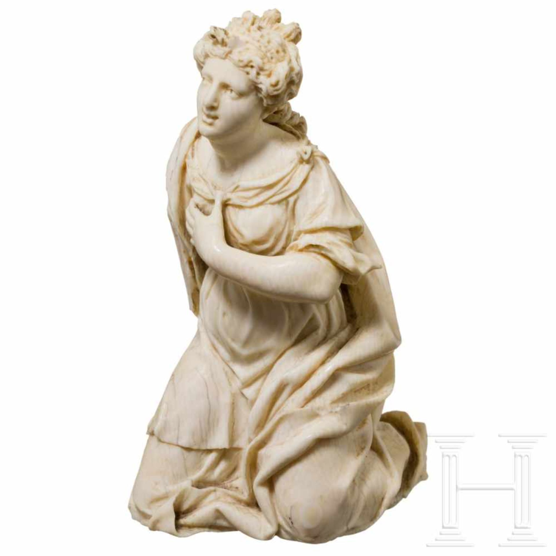 A Flemish carved ivory figurine of Mary Magdalene, 17th centuryDreiviertel-plastisch geschnitzte,
