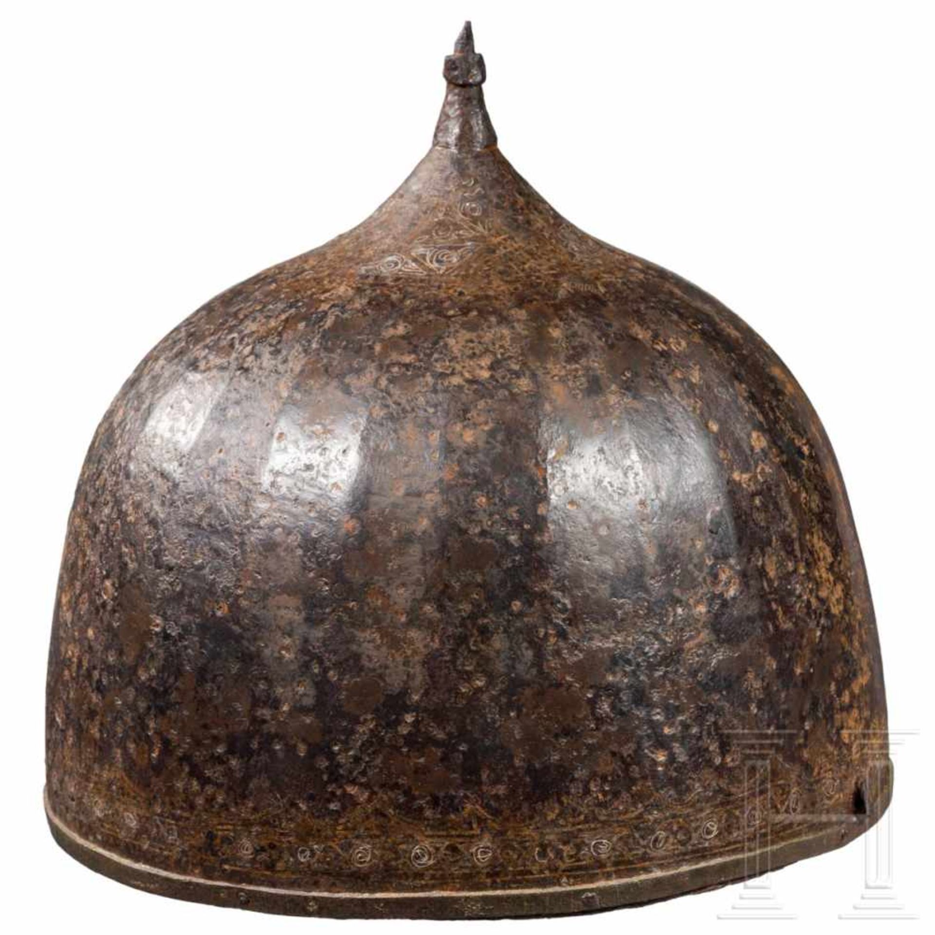 A Russian iron helmet with silver inlays, 15th - 16th centuryThe faceted skull forged in one - Bild 2 aus 7