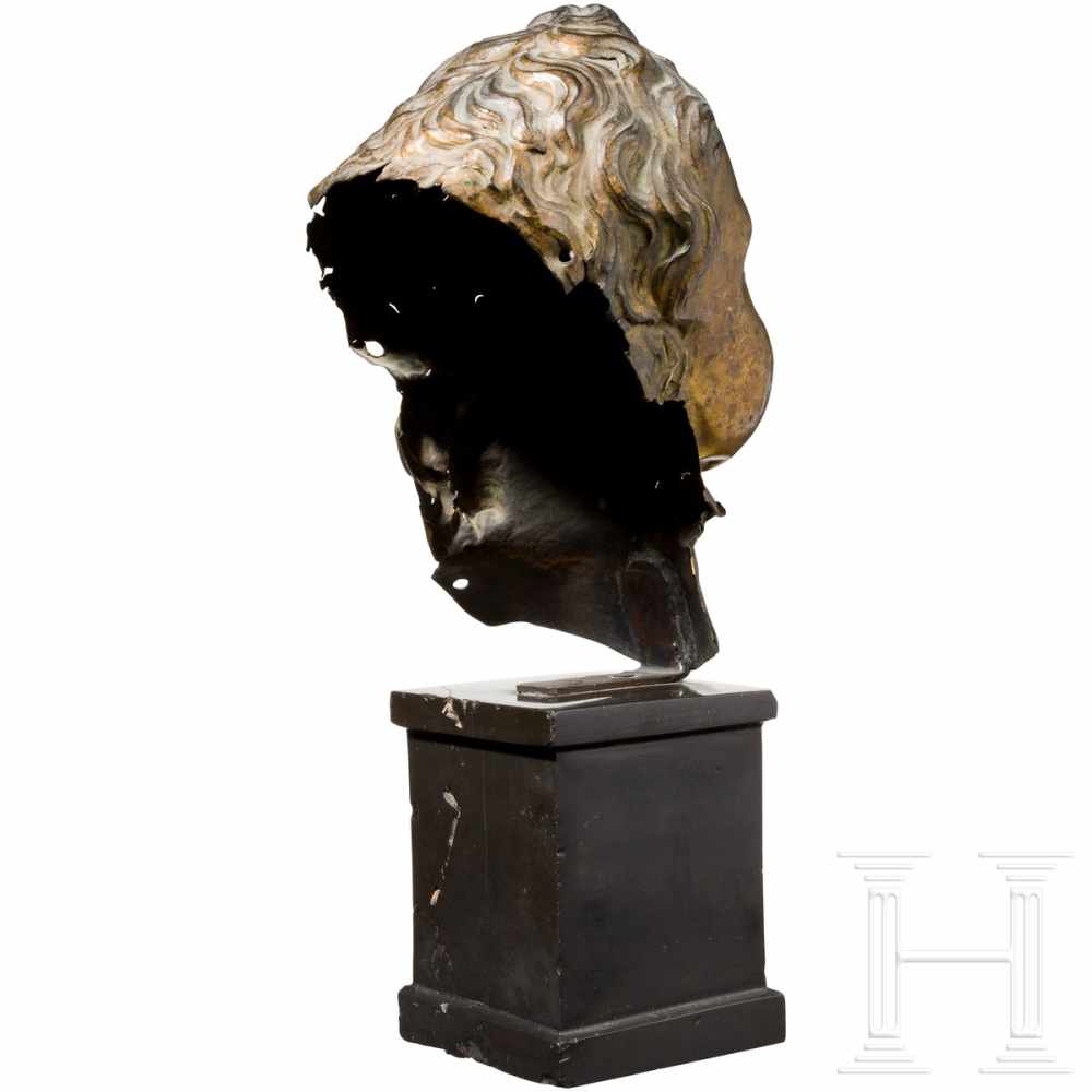 An Italian Baroque head of a putto, 17th centuryGilt copper sculpture of an angel’s head in half - Image 3 of 3