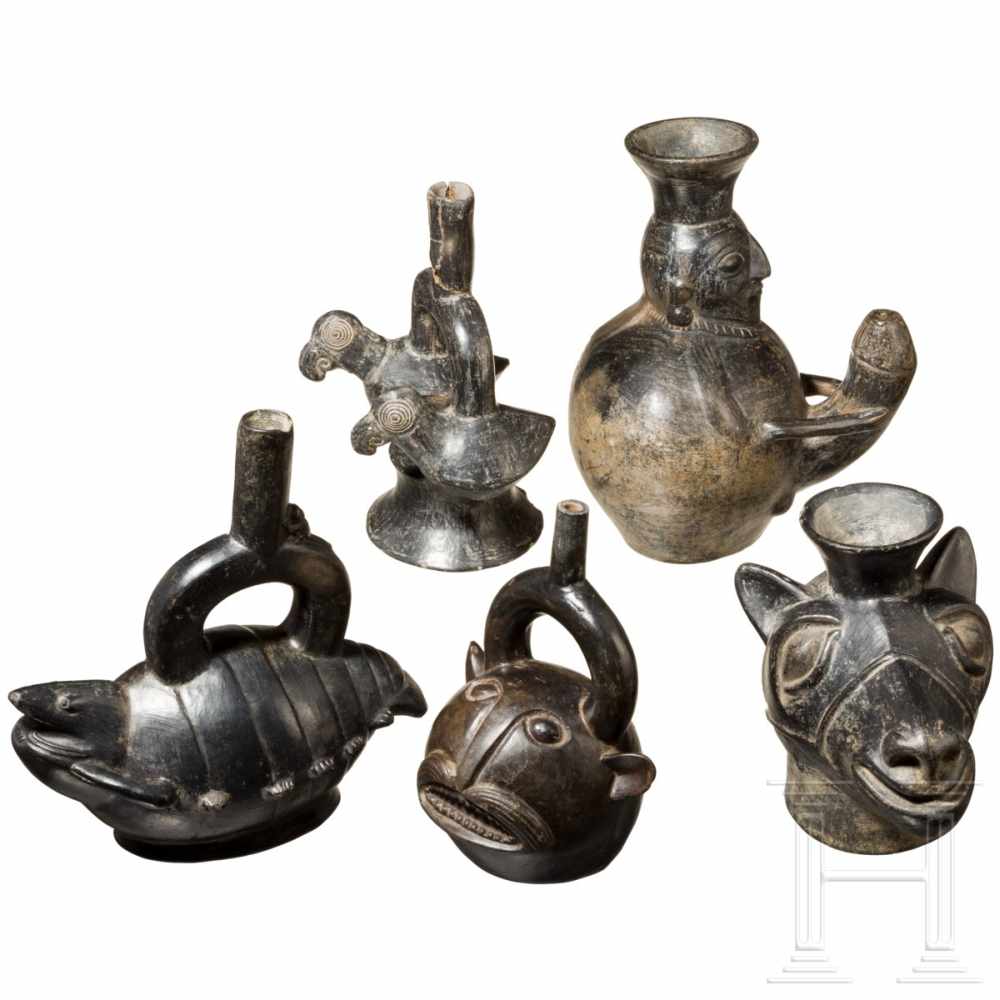 Five black glazed Peruvian Chimú vessels, 1250 - 1470A black shaman head vessel with animal - Image 2 of 2