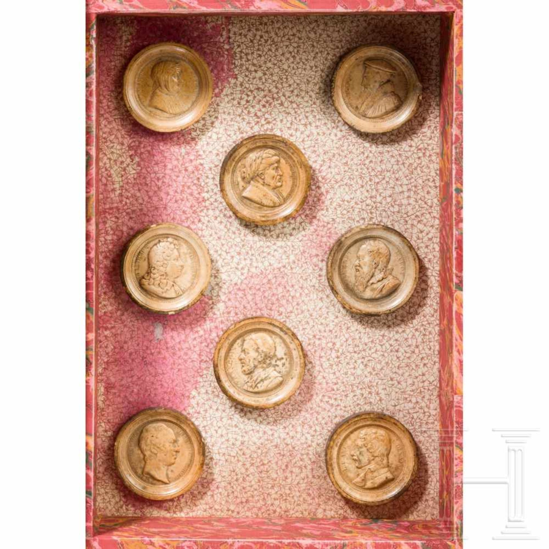 A probably Italian collection of 35 medallions in four cassettes in book form, 19th centuryLeather - Bild 2 aus 5