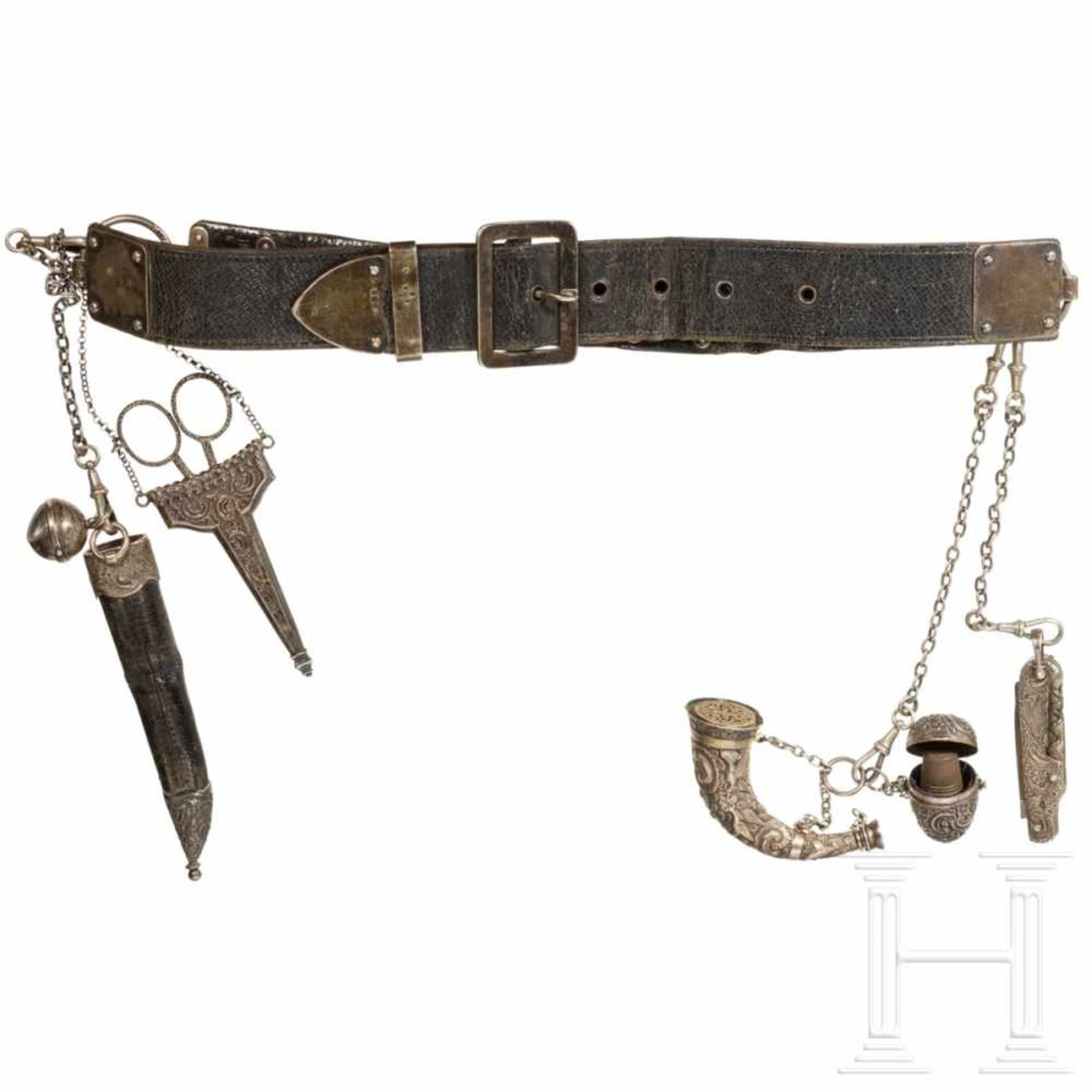 An English lady's hunting belt, early 19th centuryVierteiliger Gürtel aus Leder, die Beschläge und - Bild 2 aus 9