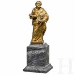 A small German gilded bronze of St. Peter, 17th centuryVollplastische Figur des Hl. Petrus aus