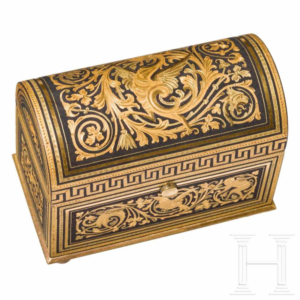 A very fine probably French gilded bronze box in Renaissance style decorations, circa 1900Auf vier - Image 4 of 4
