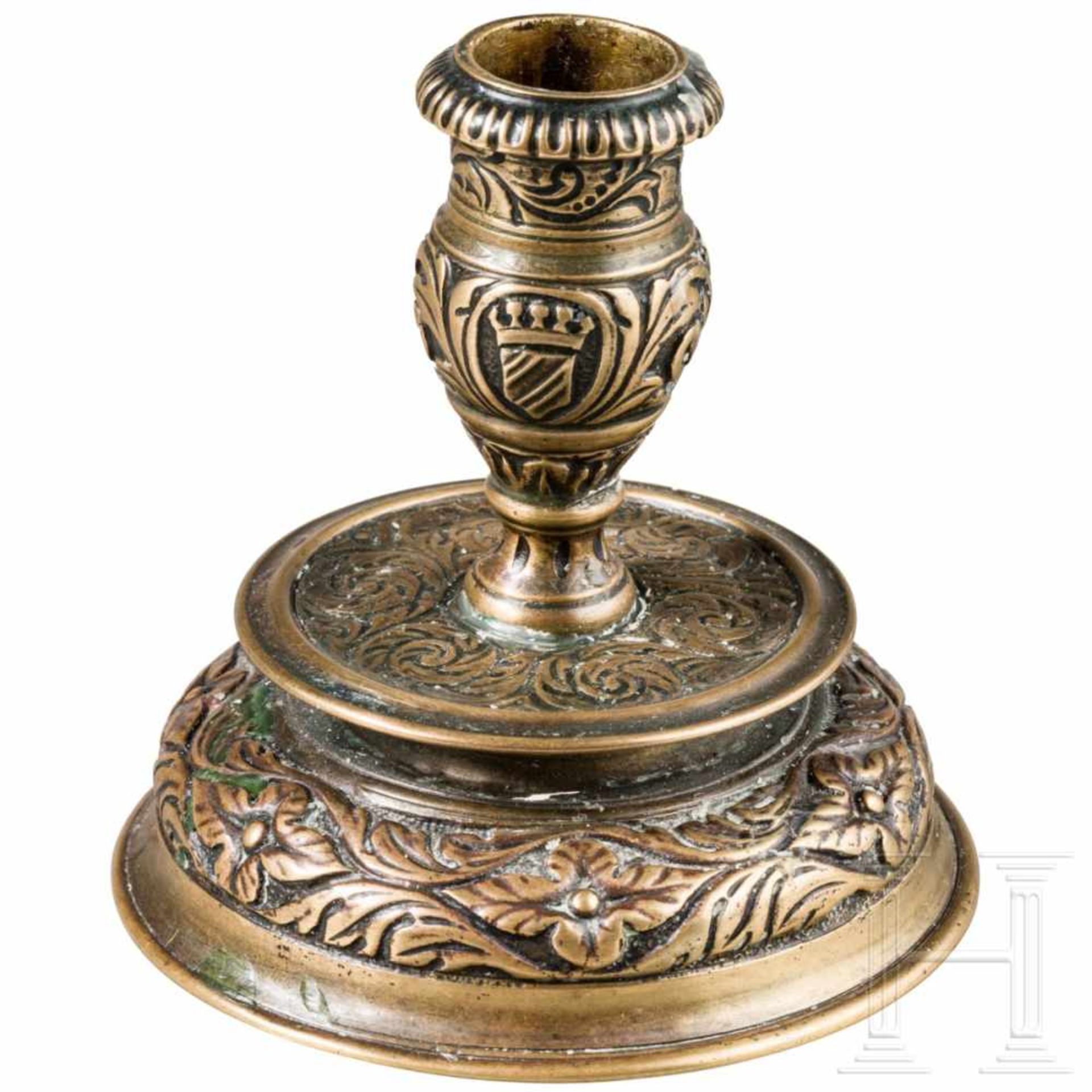 A Venetian bell-bottom bronze candlestick, mid-17th centuryZweiteilig gearbeiteter Leuchter aus