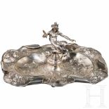 A silver Viennese arts and crafts centerpiece, circa 1910Reich geschweifte ovale Platte auf vier